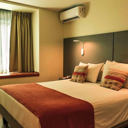 Hotel Eurotel El Bosque Santiago Luaran gambar