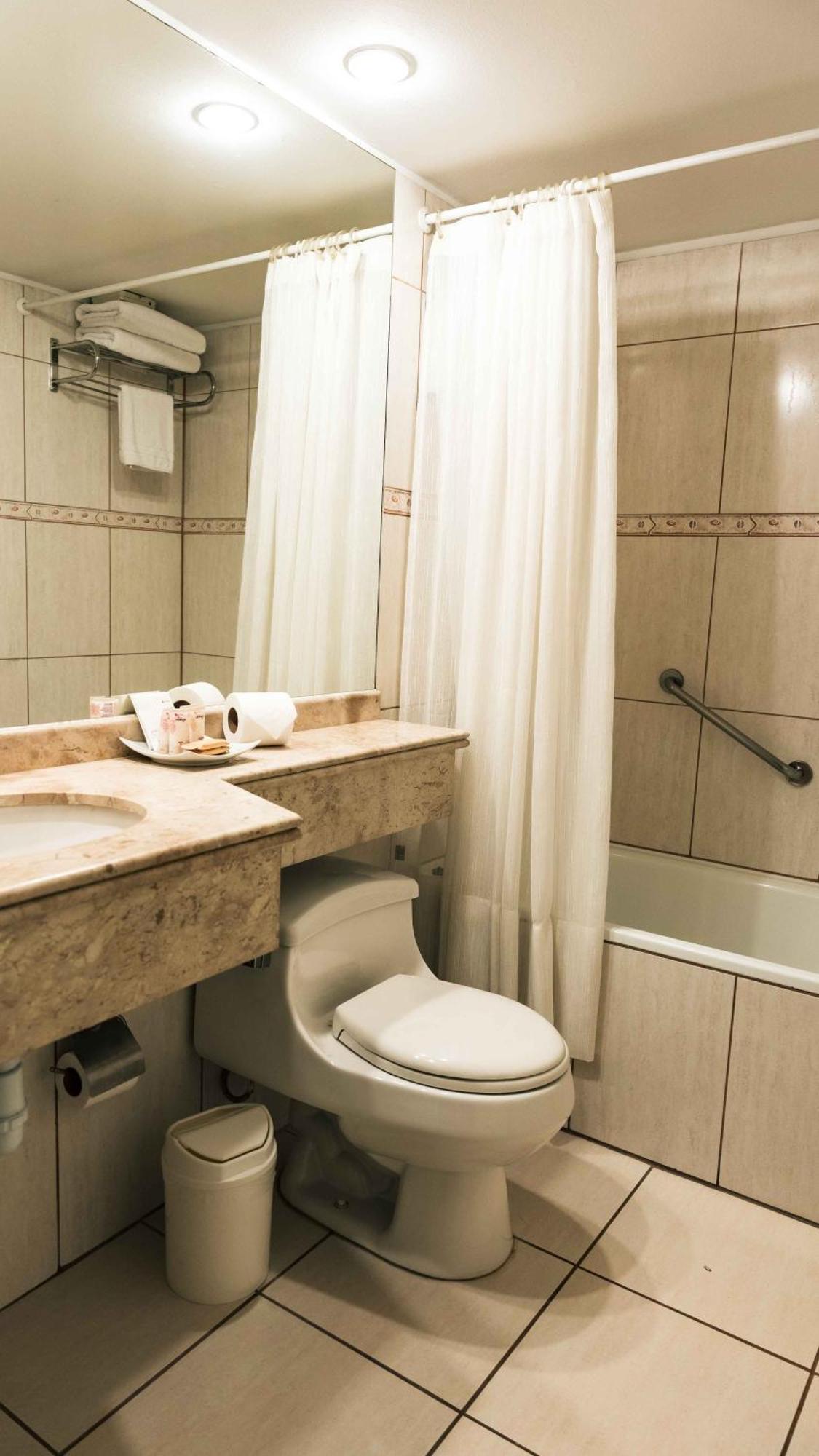 Hotel Eurotel El Bosque Santiago Luaran gambar
